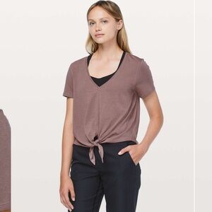 Lululemon Knot Gonna Fly Tee Antique Bark Petal Purple size 12